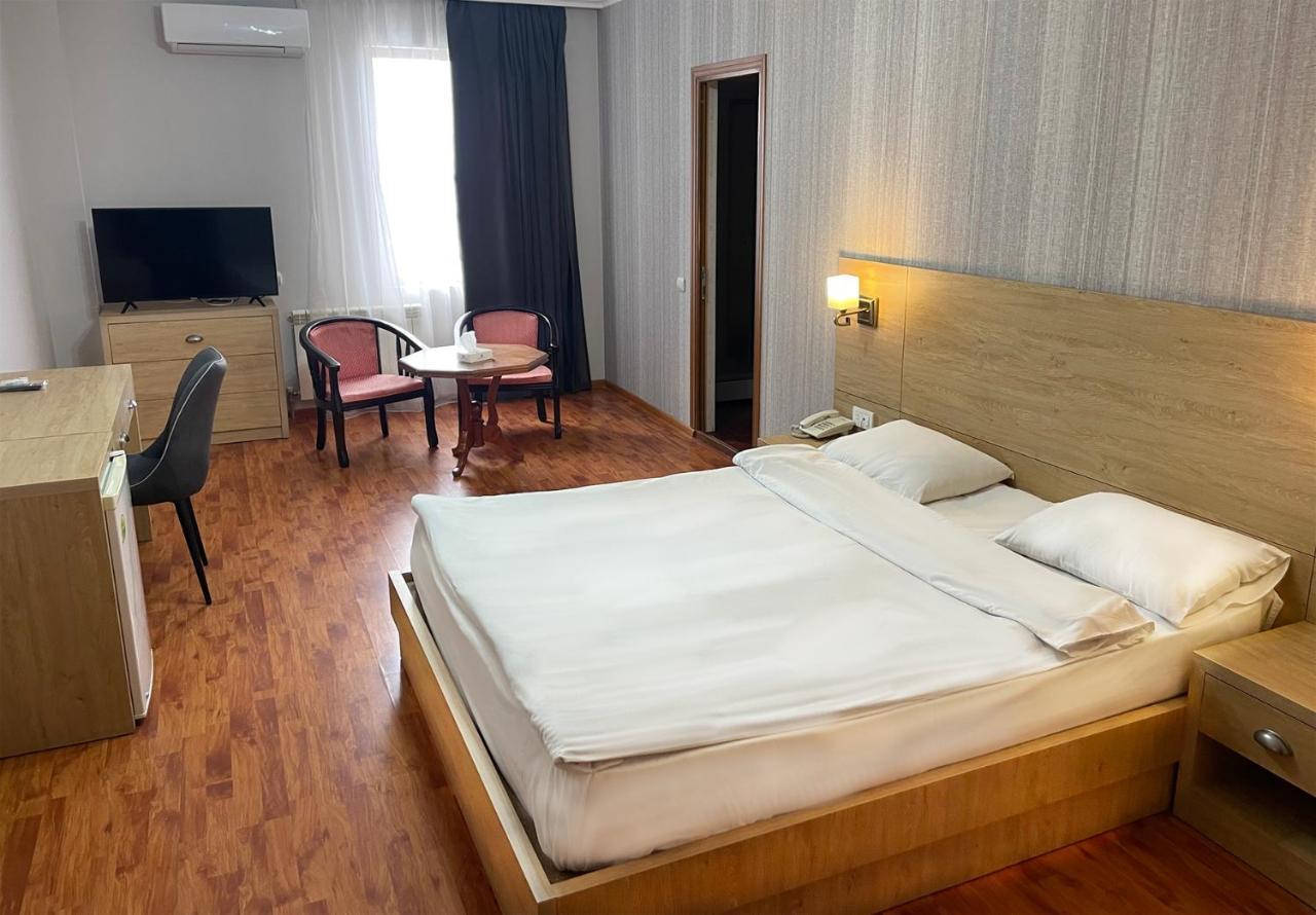 Primer Hotel エレバン エクステリア 写真